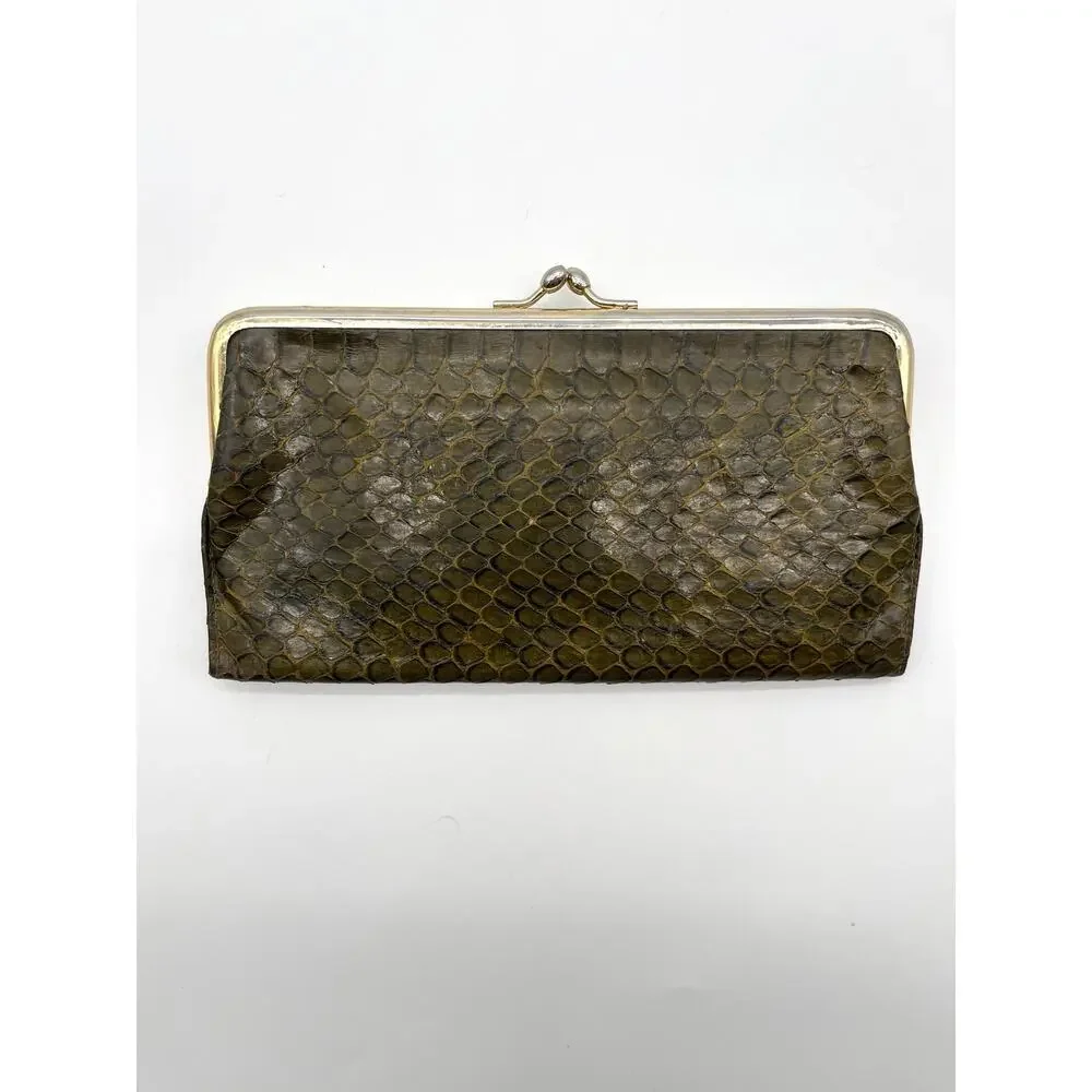 Vintage 1940s GENUINE COBRA Snakeskin Clutch, Kisslock